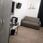 Bhome Fashion Nocleg ze śniadaniem 3*