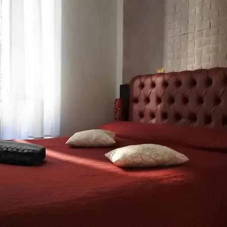 Alojamento de Acomodação e Pequeno-almoço Bhome Fashion Nápoles